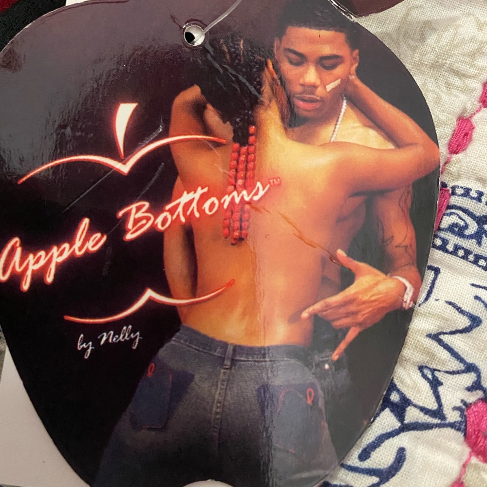 VINTAGE APPLE BOTTOM SHIRT - new with tags - 2001 - size Medium